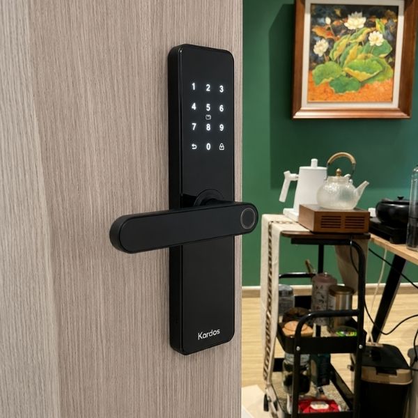 Khóa cửa vân tay Kardos SmartLock G13 Đen