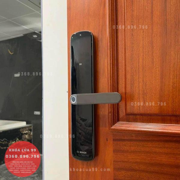 Khóa cửa vân tay Bosch ID60 