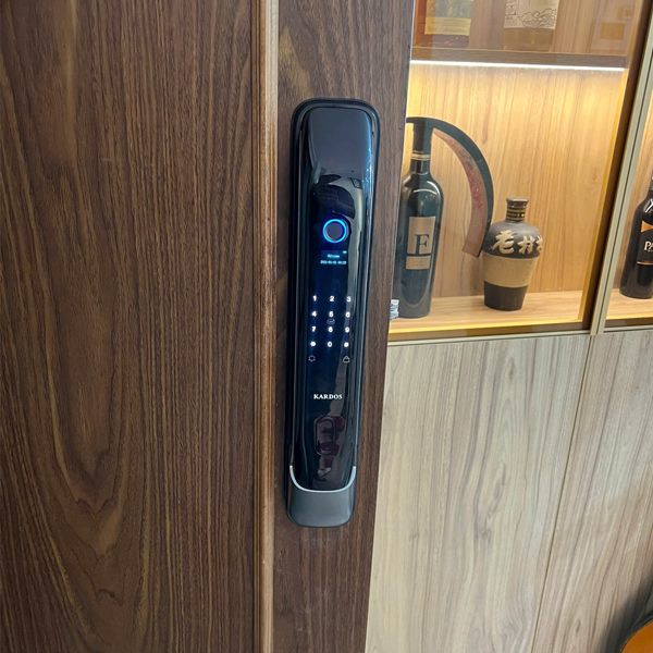 Khóa cửa vân tay Kardos SmartLock A15