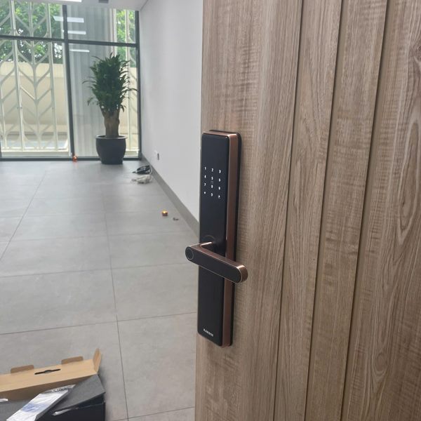 Khóa cửa vân tay Kardos SmartLock G13 Viền Đồng