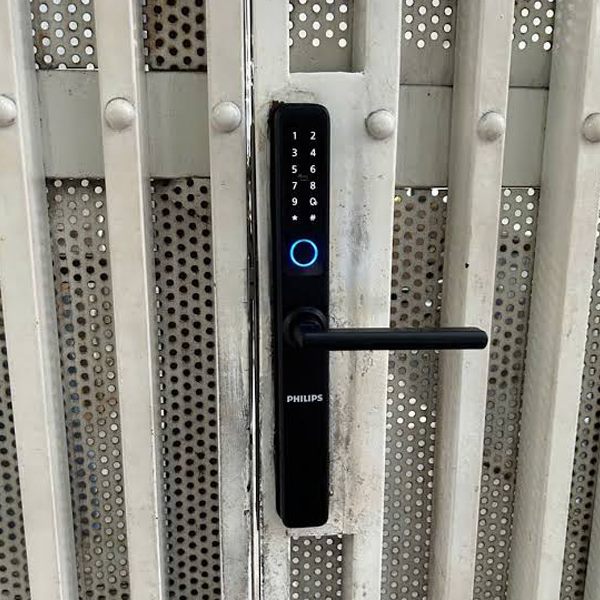 Khóa cửa nhôm Philips DDL608-5HWS